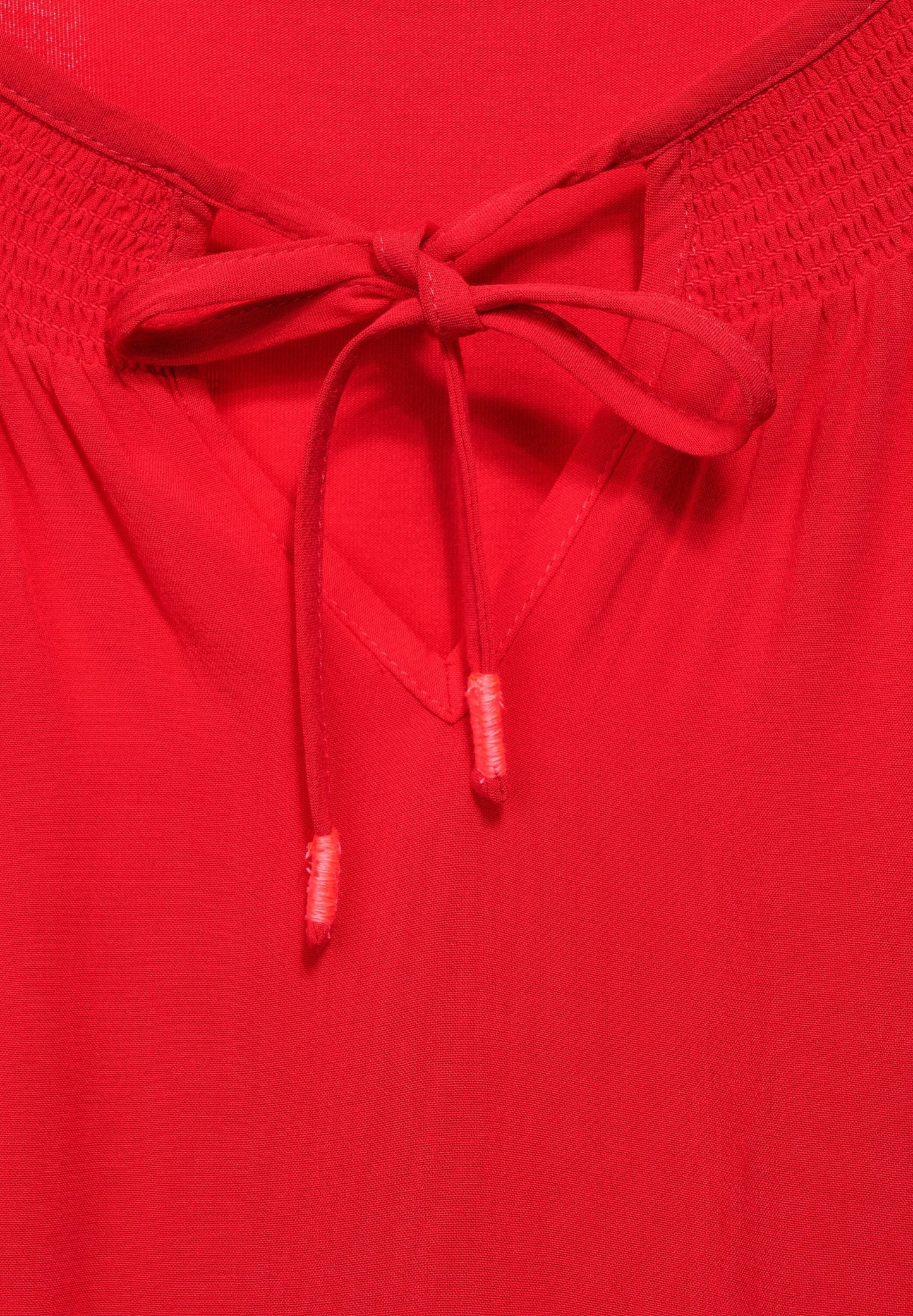 Bluse mit Smok Details poppy red Bild 5