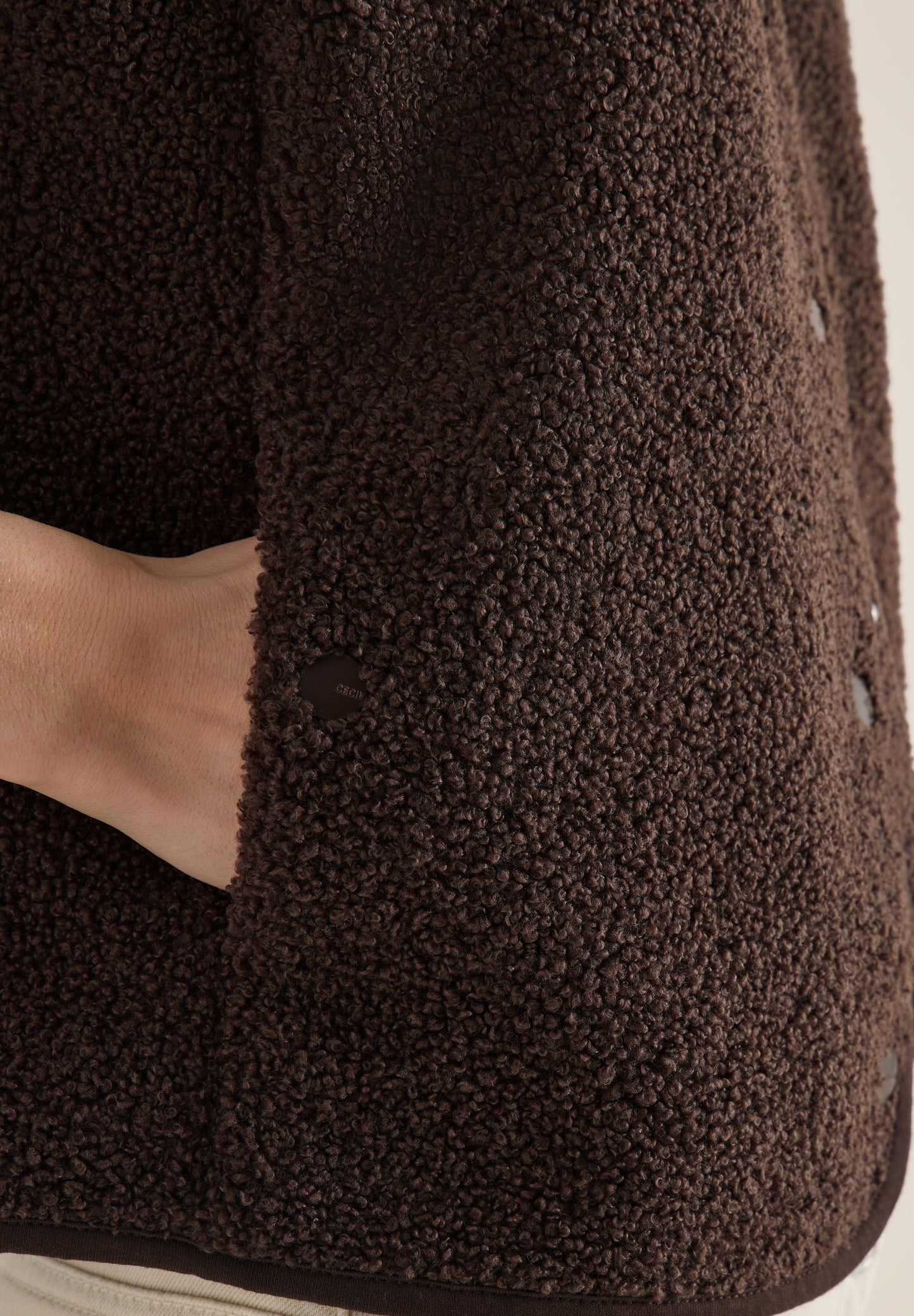 Weste aus Teddy-Material mit Rundhals macchiato brown Bild 6