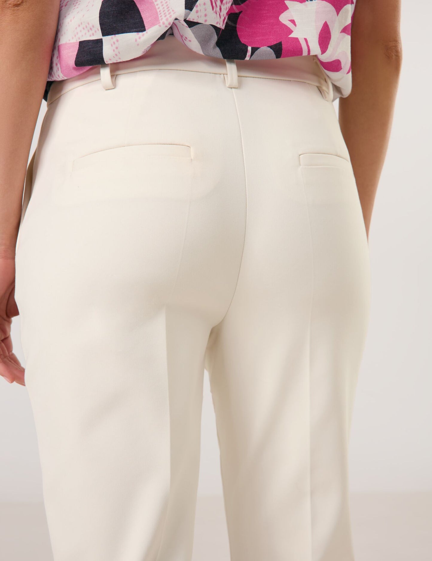 Schlichte 7/8 Hose mit Stretchkomfort WHISPER WHITE Bild 9