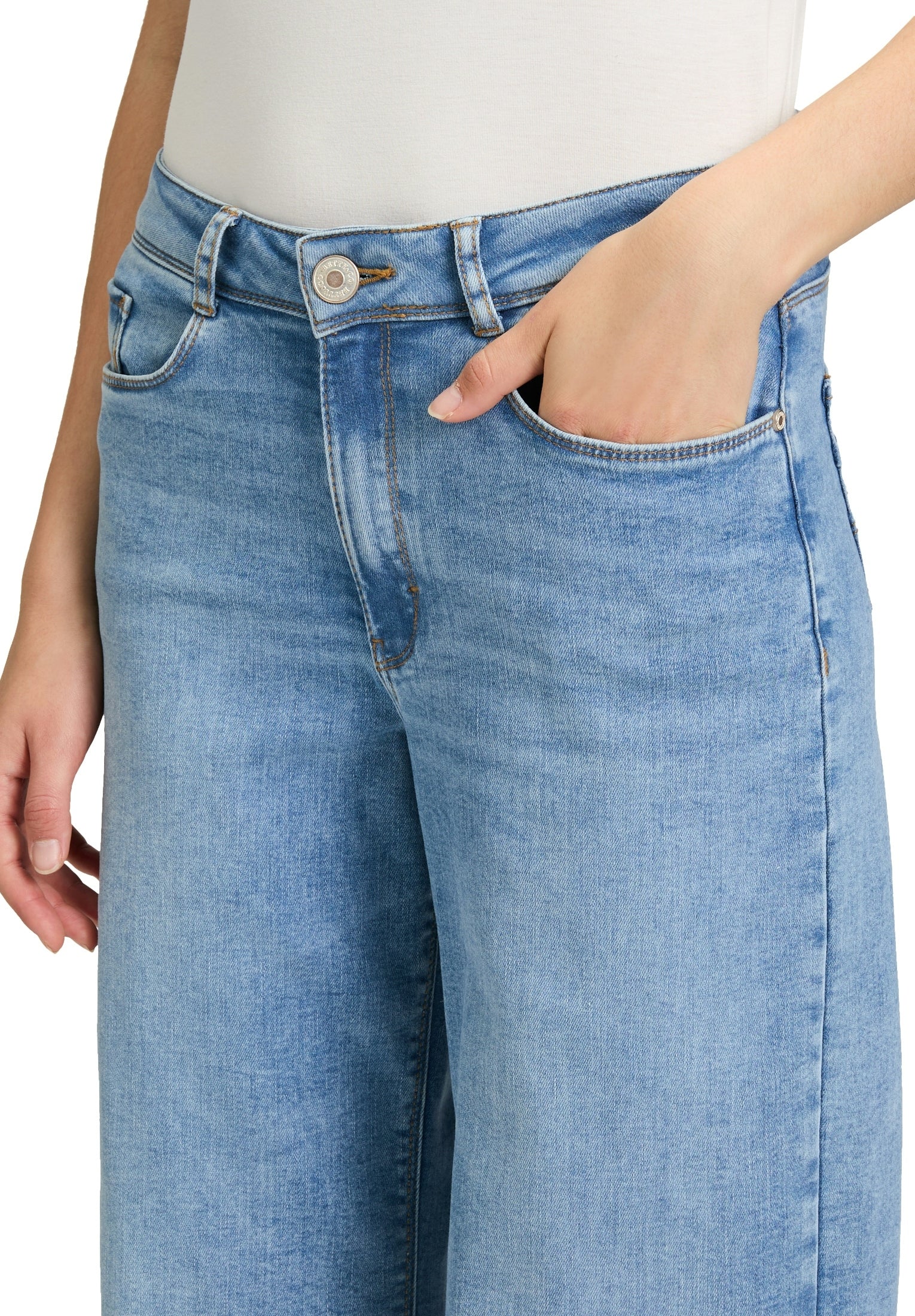 Hose Jeans 1/1 LAEnge Light Blue Denim Bild 6