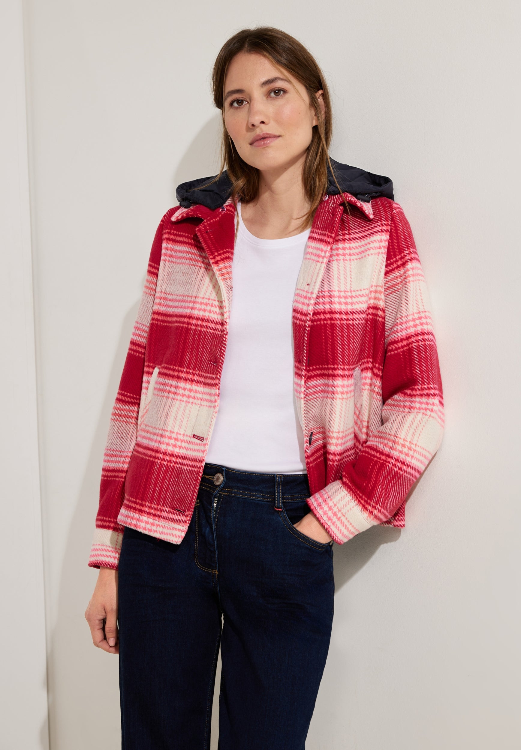 Check Jacket w. Detachable Hoo casual red Bild 3