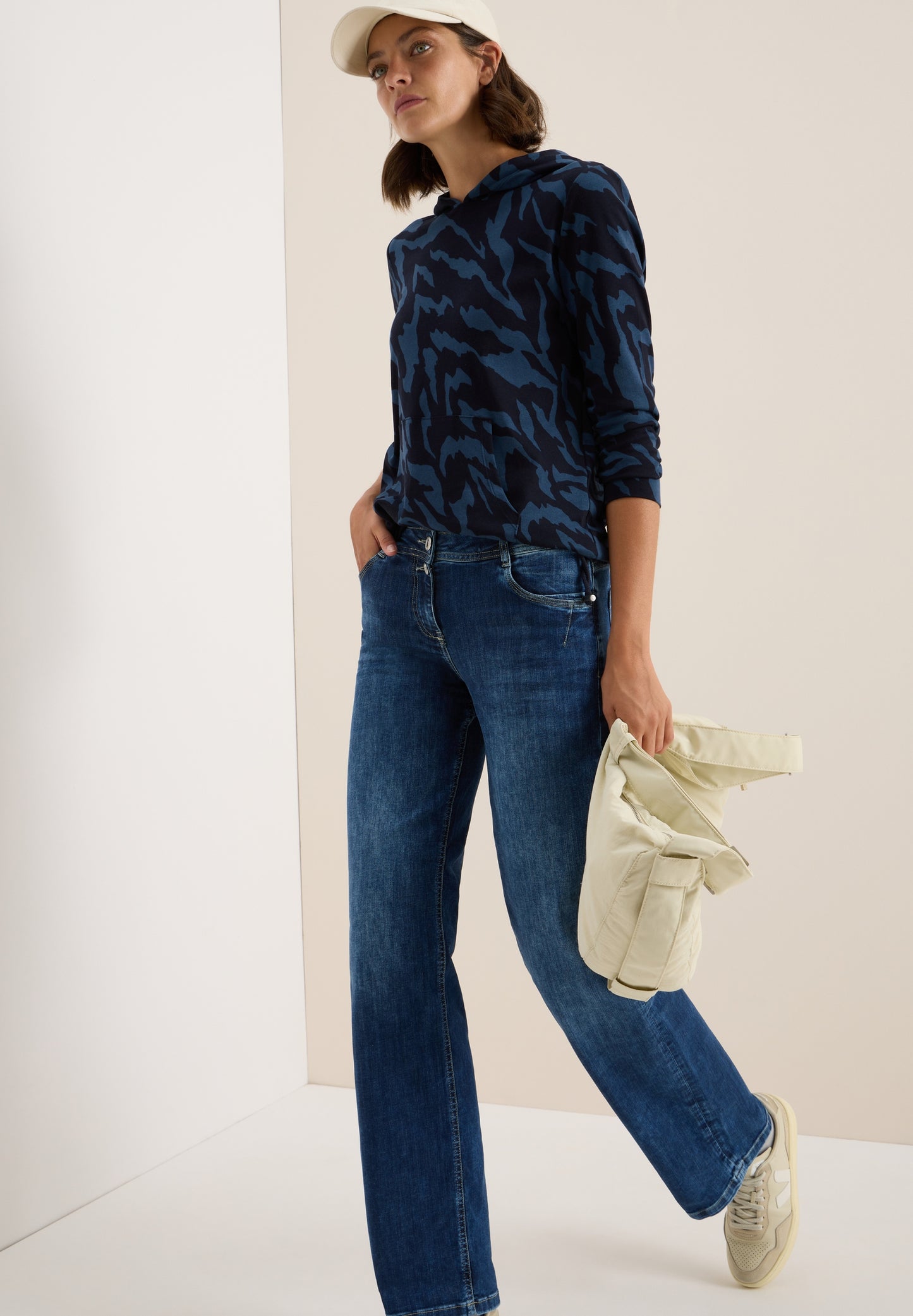 Gemustertes Kapuzenshirt urban dark blue Bild 3