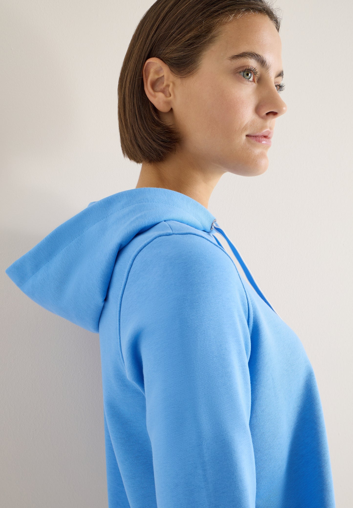 Hoody with Embroidery fountain blue Bild 6