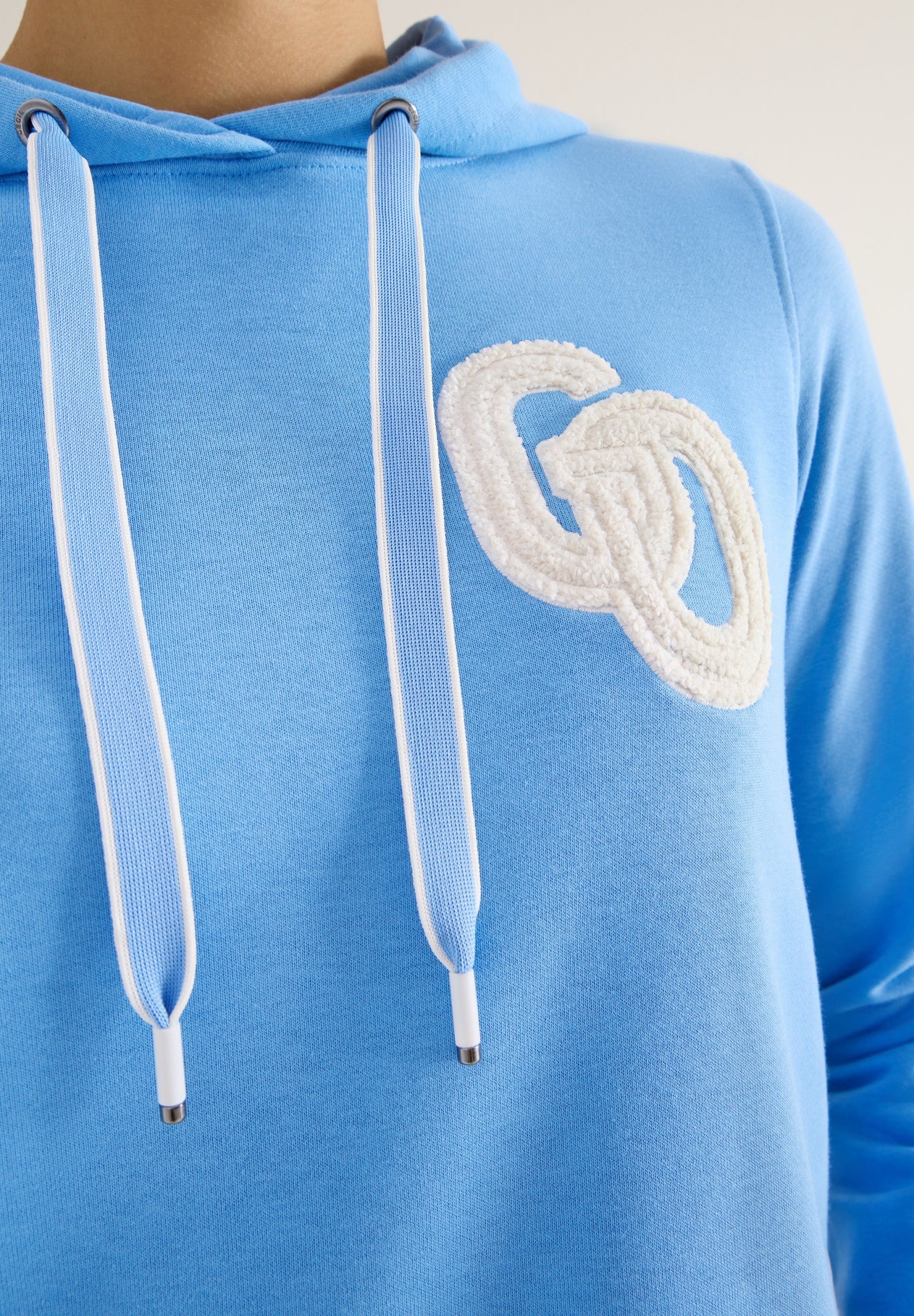 Hoody with Embroidery fountain blue Bild 7