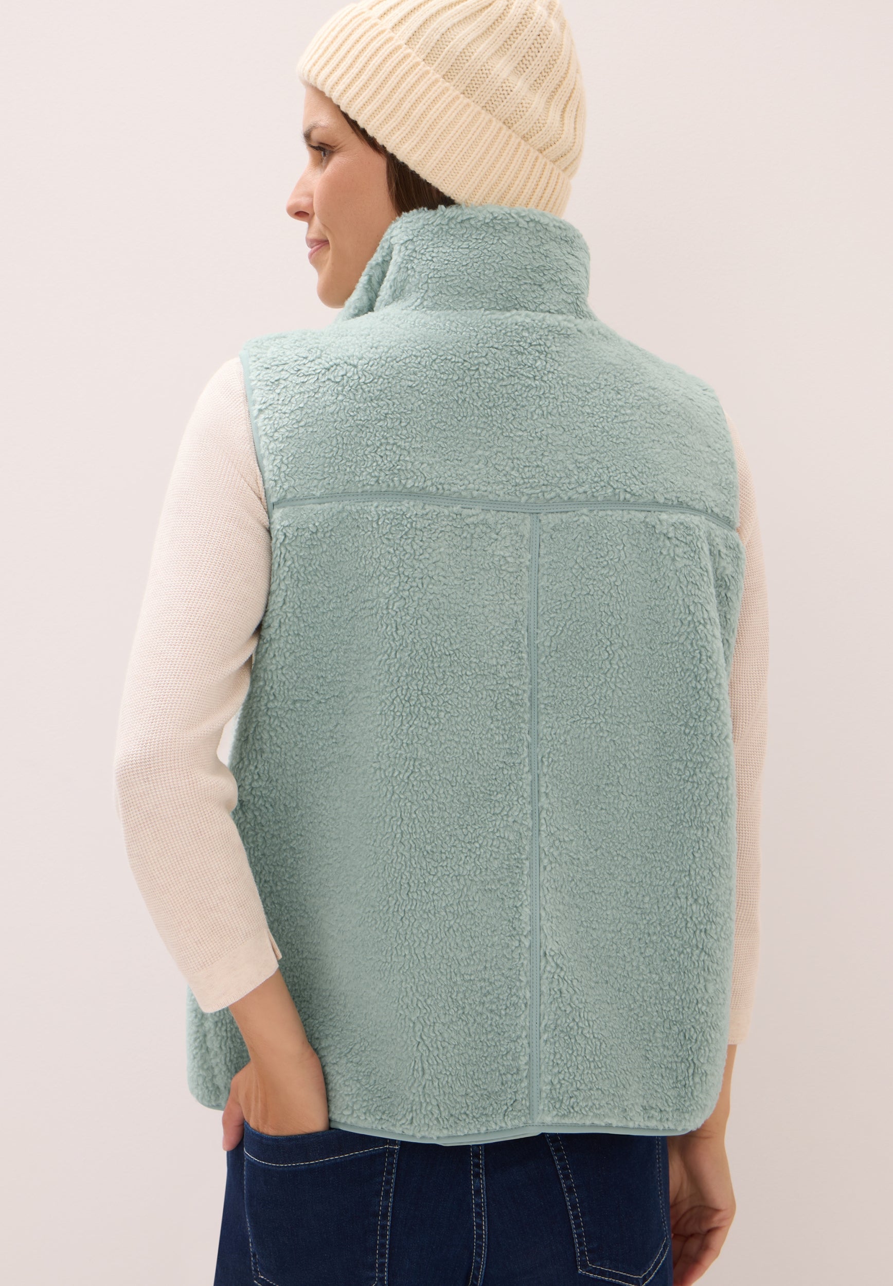 Kurze Teddy-Weste smoke salvia Bild 4