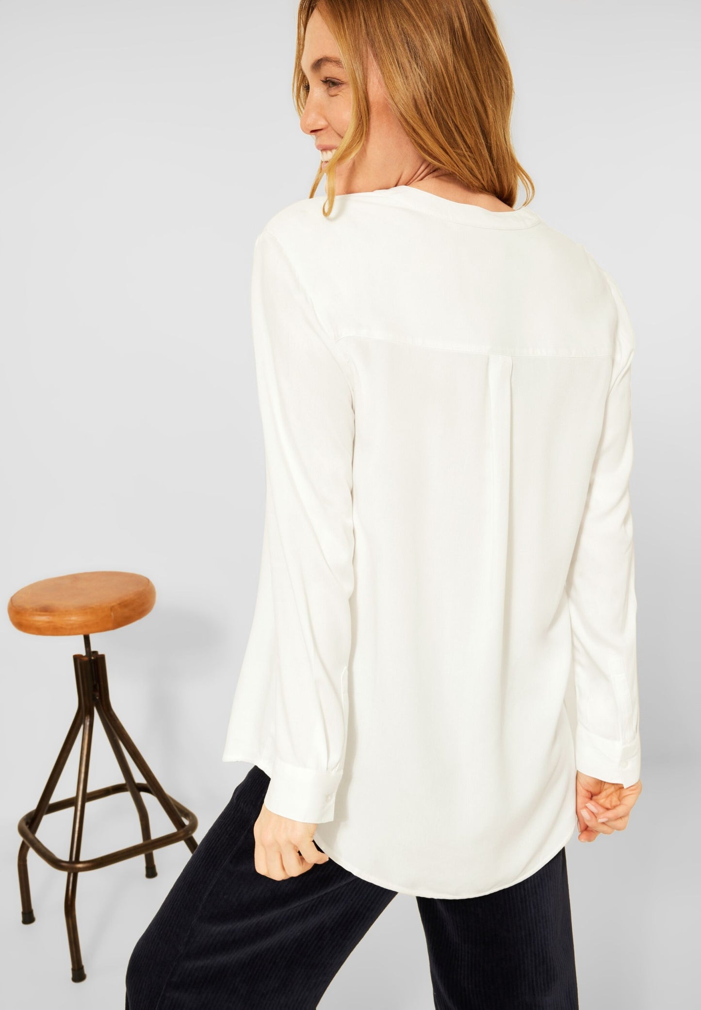 Long blouse in plain color