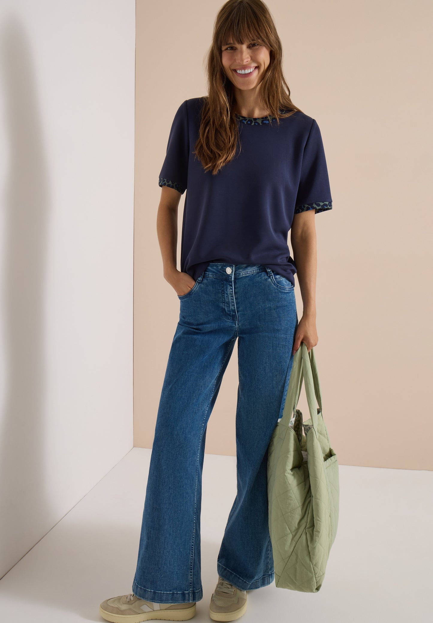 T-Shirt mit Rundhals und Leo-Details urban dark blue Bild 5