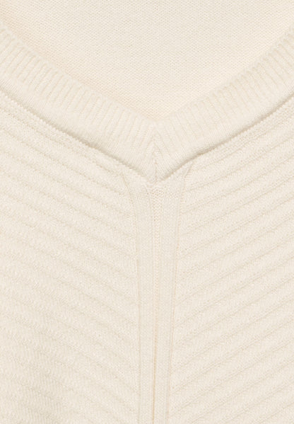 Structured V-neck sweater