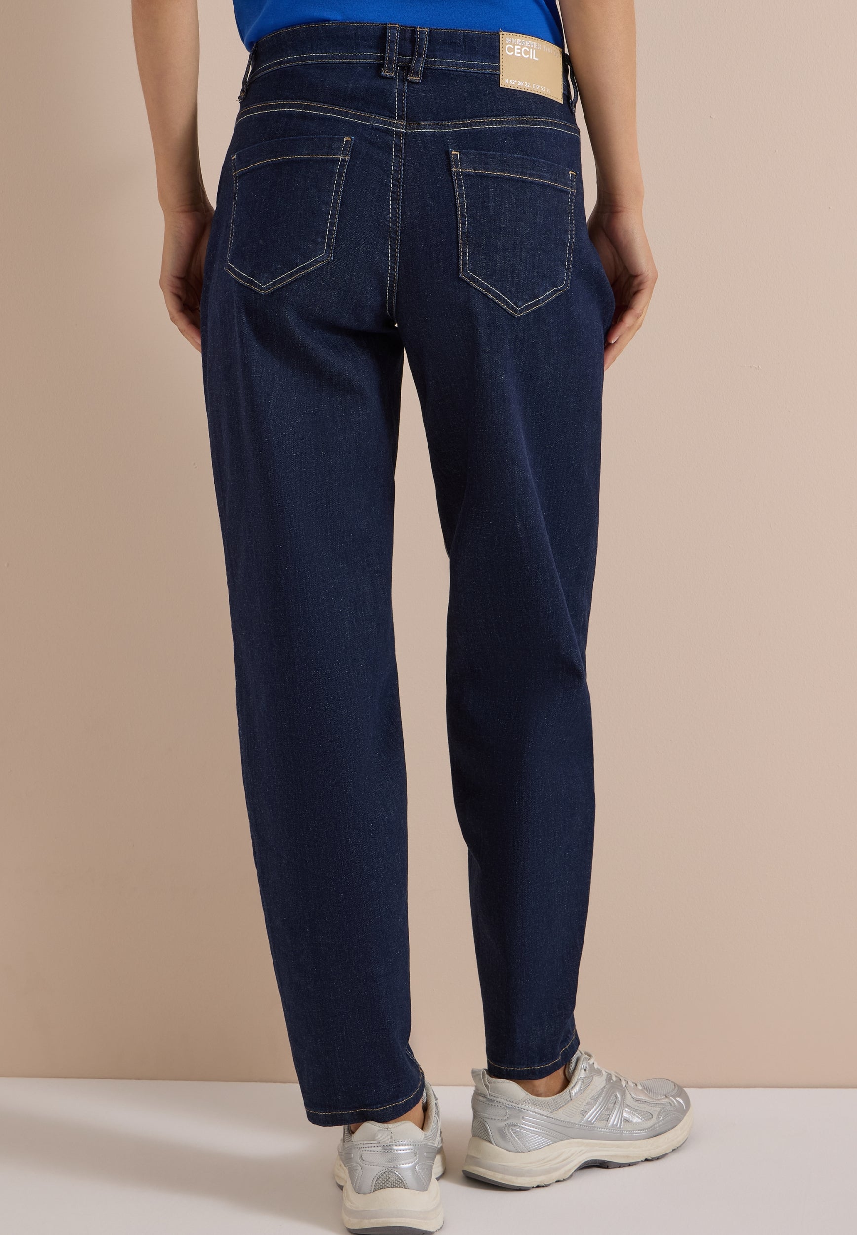 High Waist Barrel Leg Jeans im Loose Fit rinsed wash Bild 4