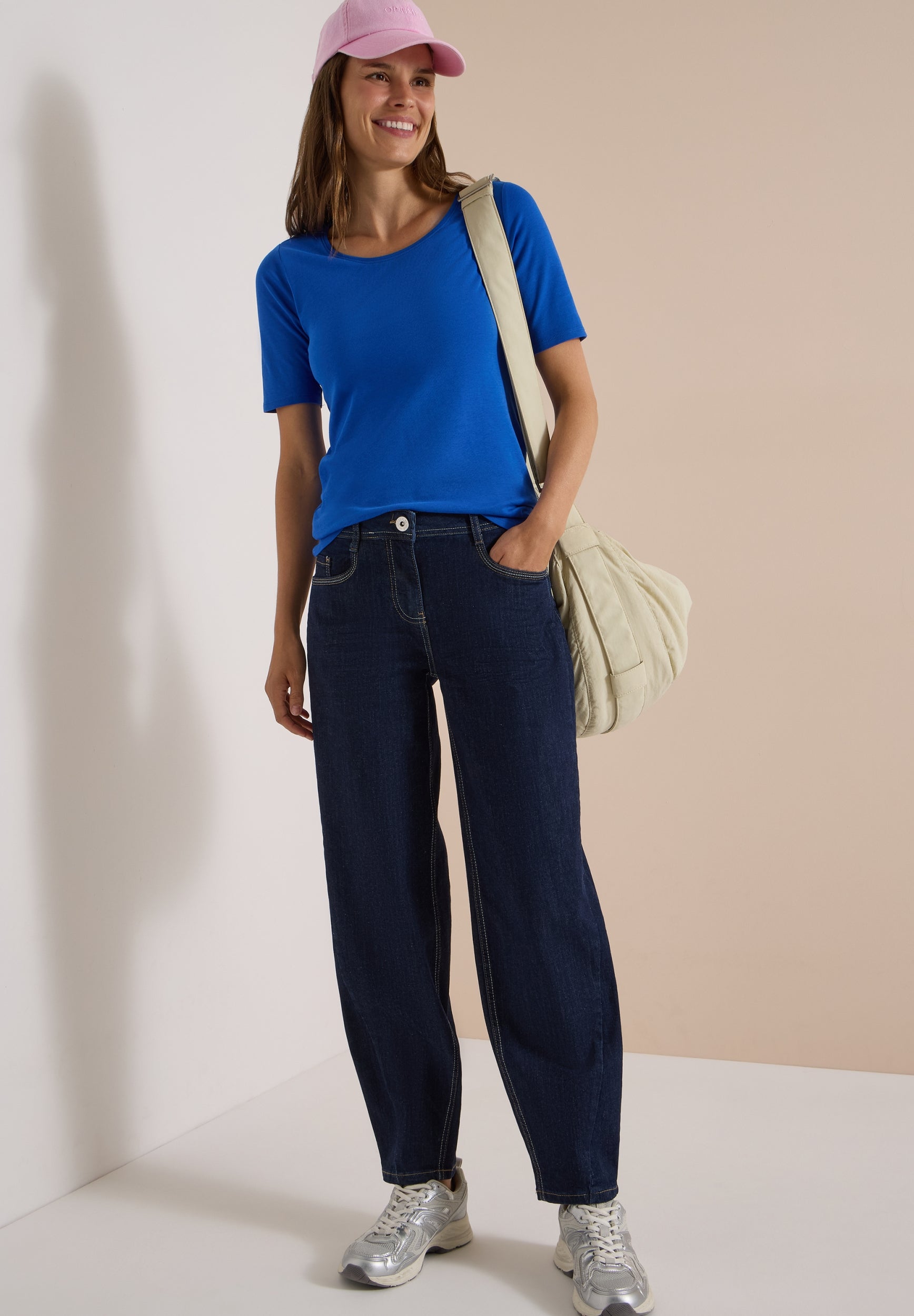 High Waist Barrel Leg Jeans im Loose Fit rinsed wash Bild 5