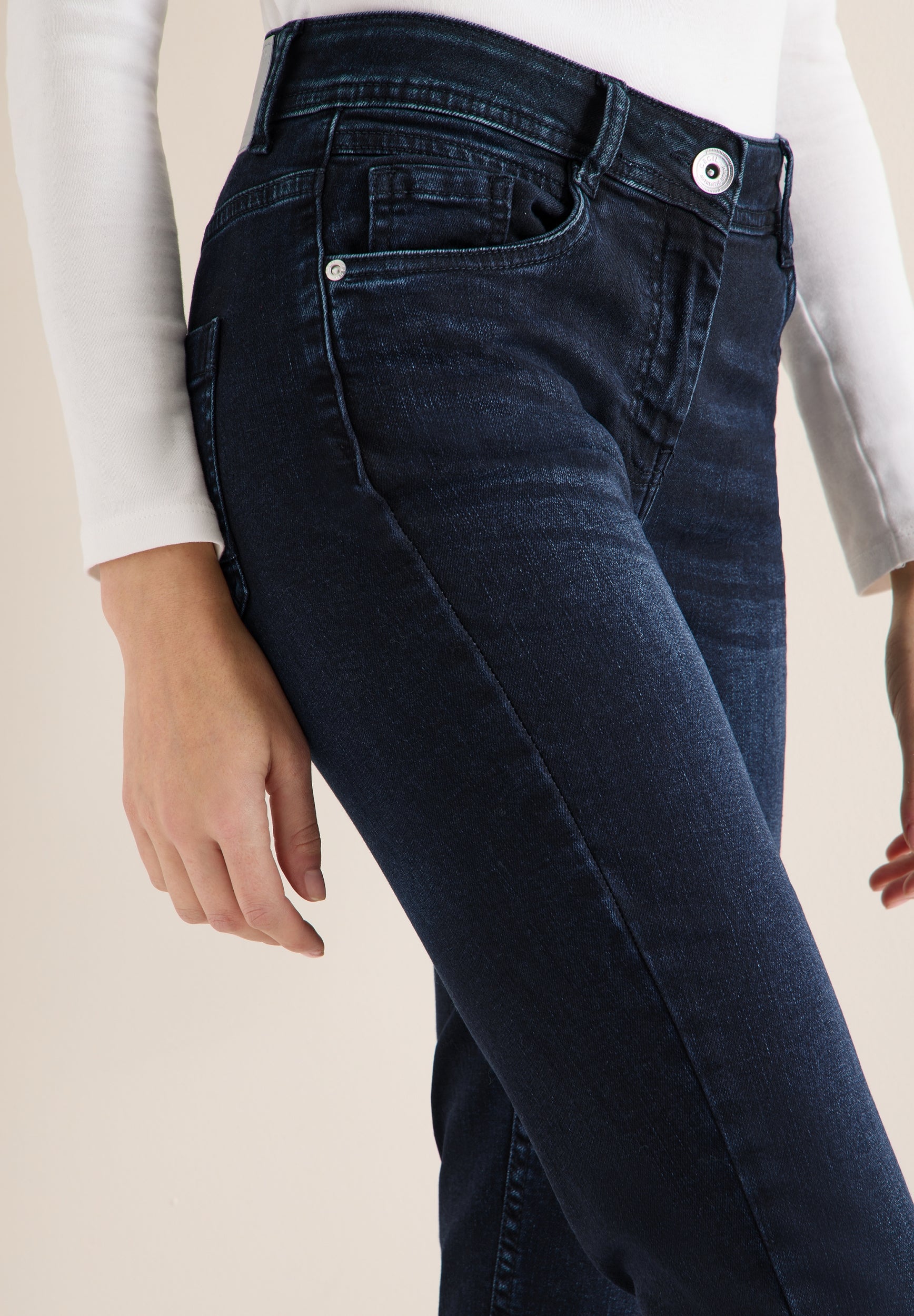 Style Scarlett Blue Black Cozy dark blue black washed Bild 7