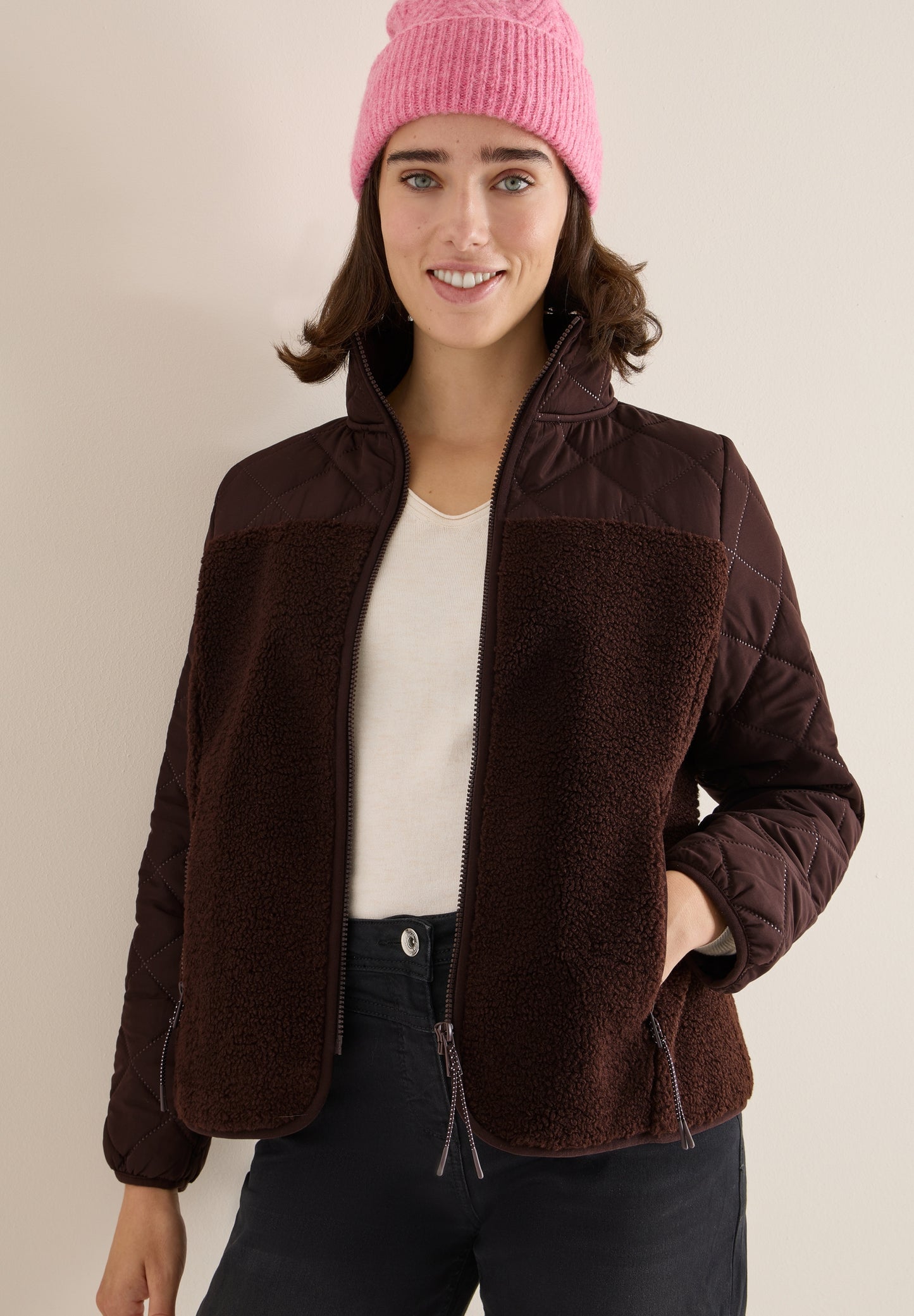 Teddy-Jacke mit Steppdetails tartufo brown Bild 6
