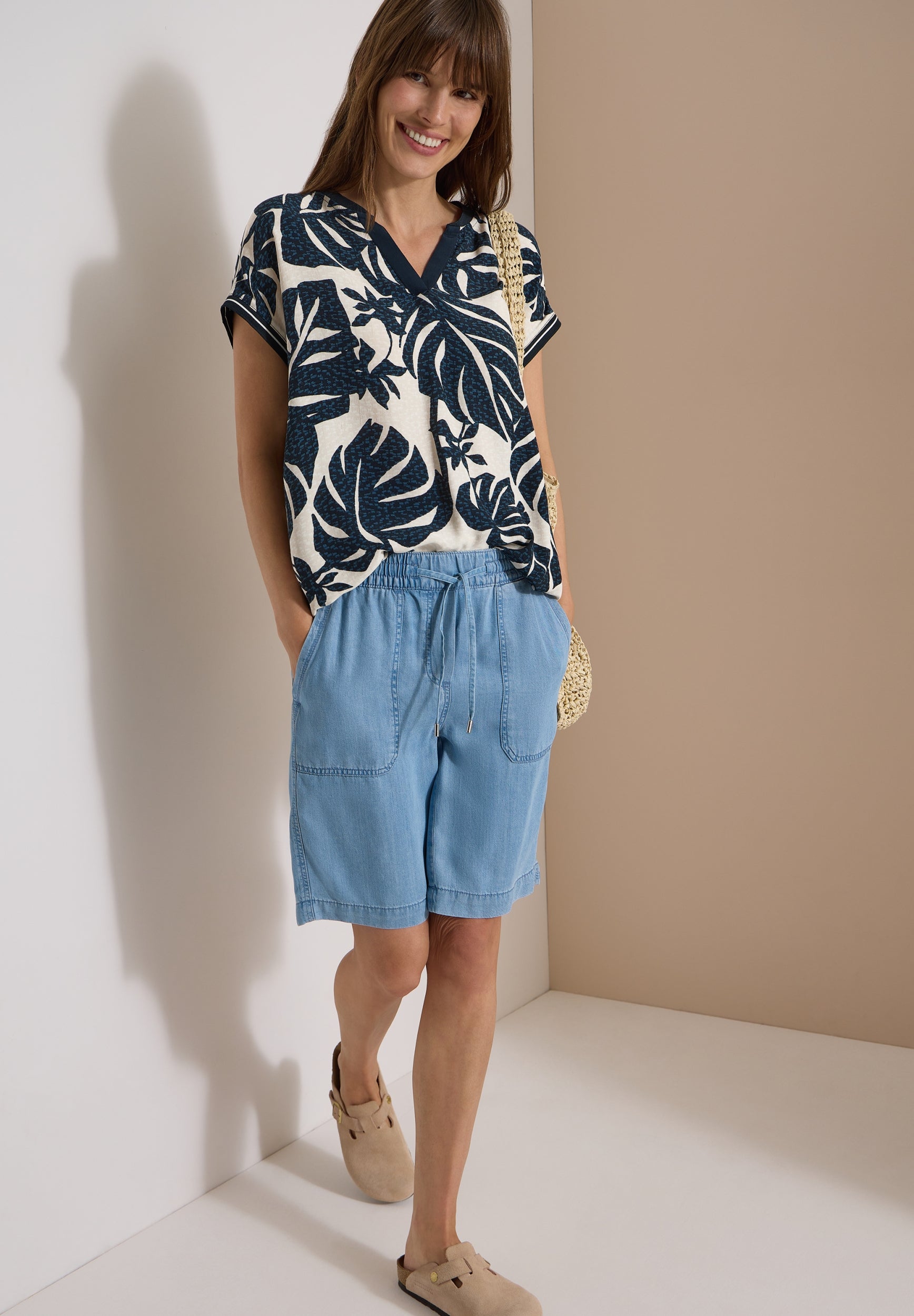 Bluse mit Split Neck und Printmix palm breeze green Bild 5