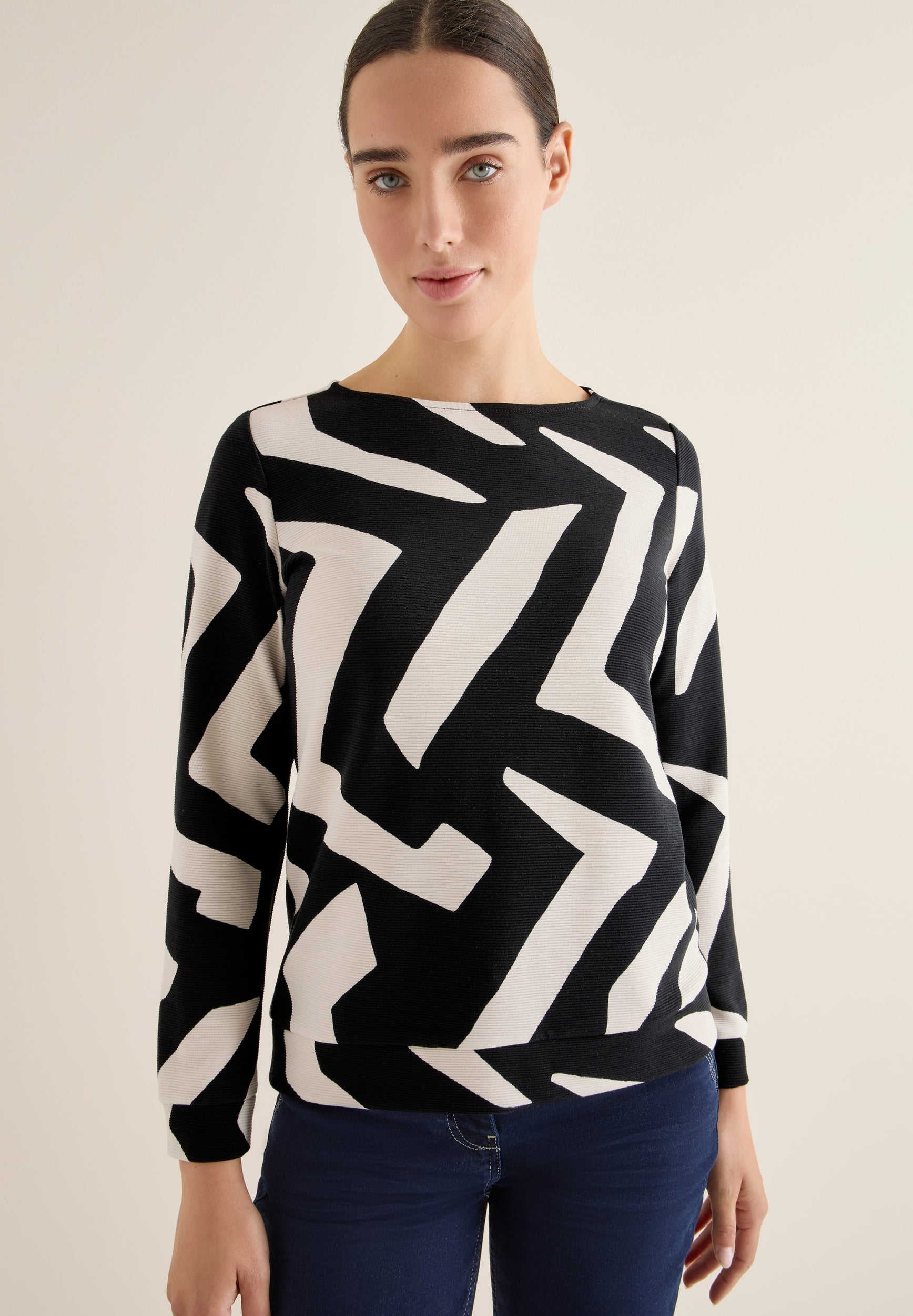 TOS Big AOP Ottoman Shirt light greige Bild 6