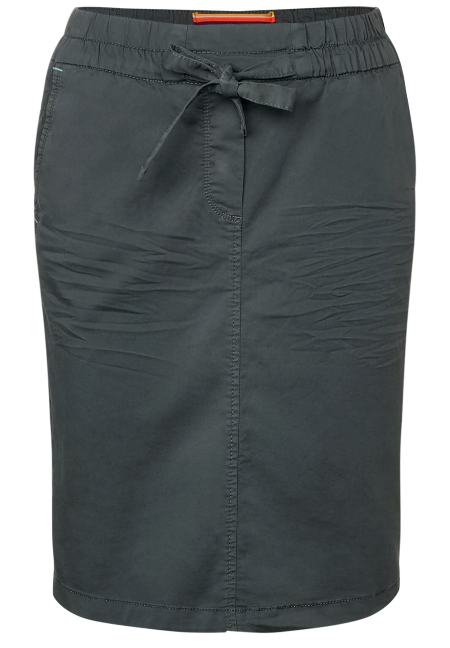 Short fabric skirt in plain color