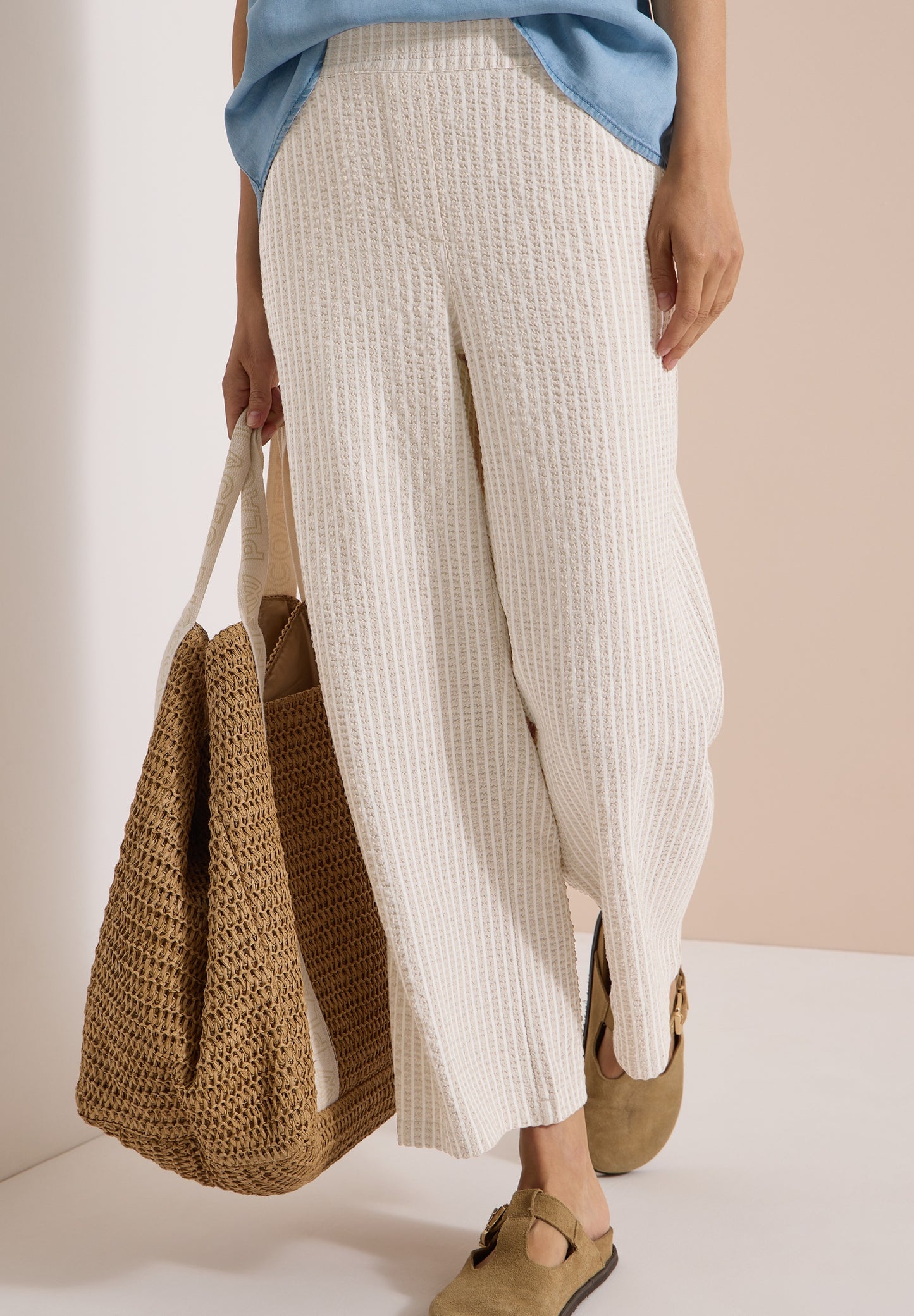 Wide Leg Hose in Seersucker-Qualität grain beige Bild 3