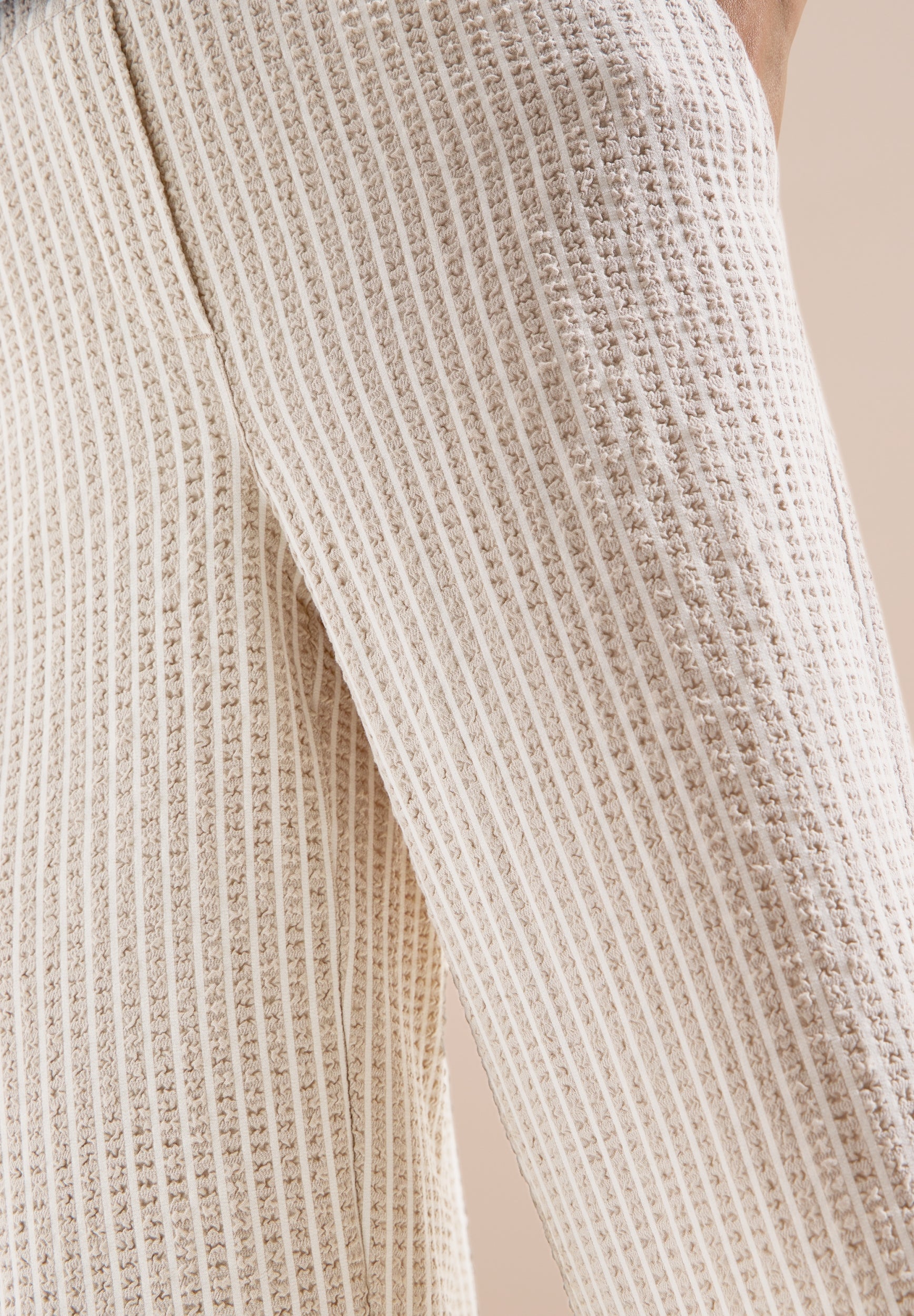 Wide Leg Hose in Seersucker-Qualität grain beige Bild 7