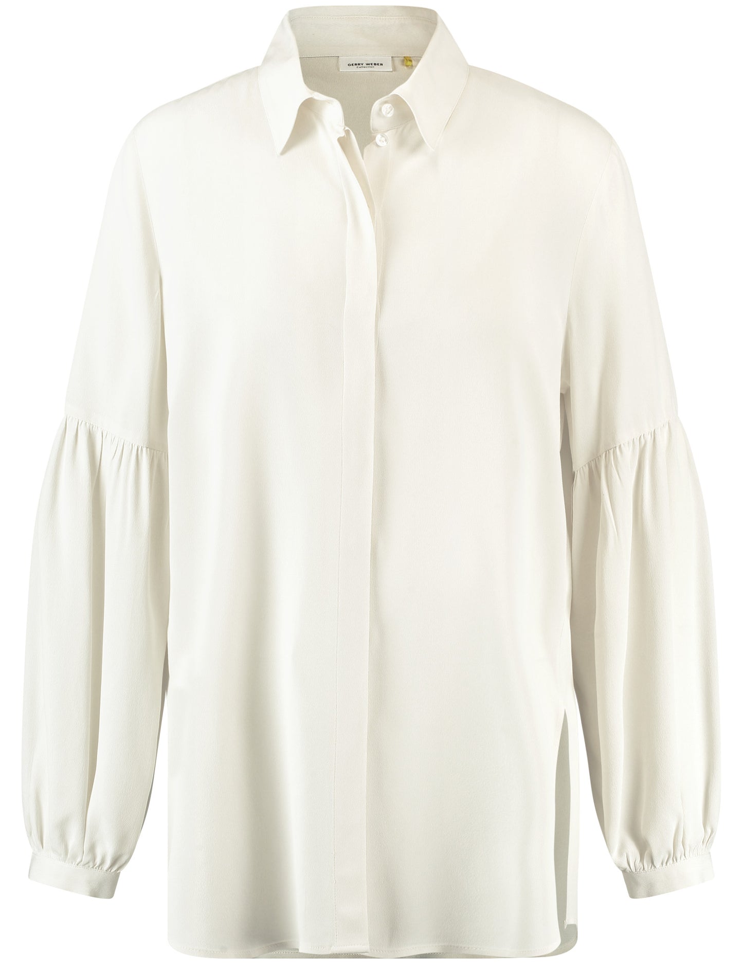 Blouse with flounced sleeves