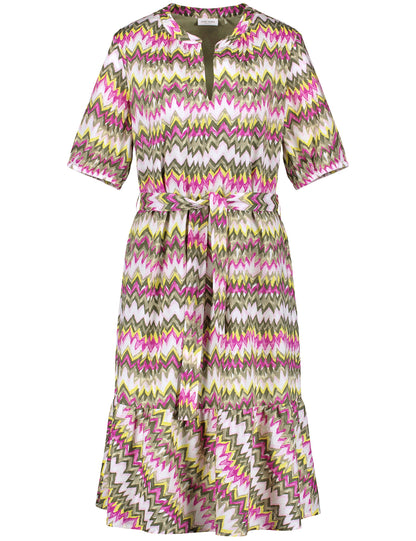 Gemustertes A-Linien-Kleid mit Bindegürtel GRUEN/LILA/PINK DRUCK Bild 1
