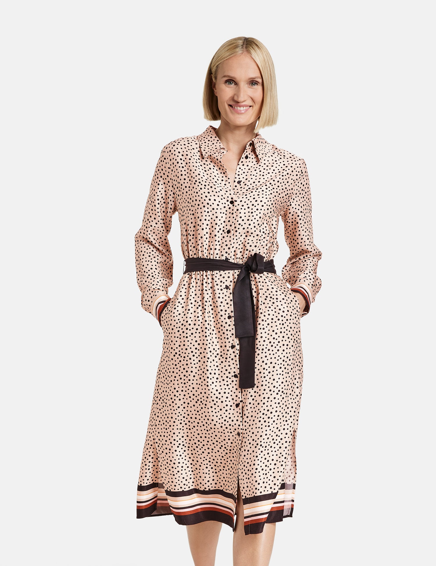 Gepunktetes Midikleid mit Taillenband ECRU/WEISS/SCHWARZ DRUCK Bild 6