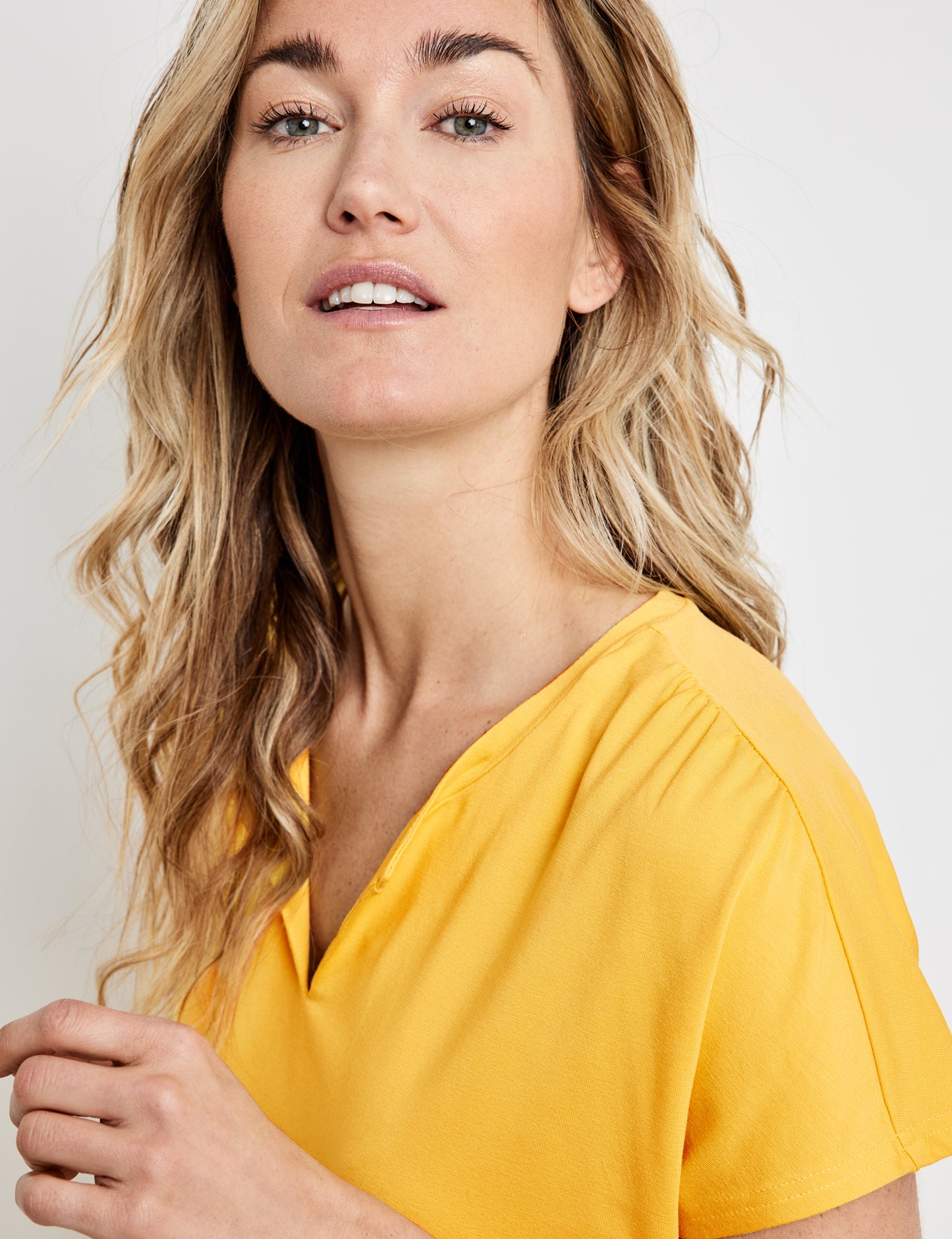 Shirt mit Kräuseldetails EcoVero GINGER Bild 4