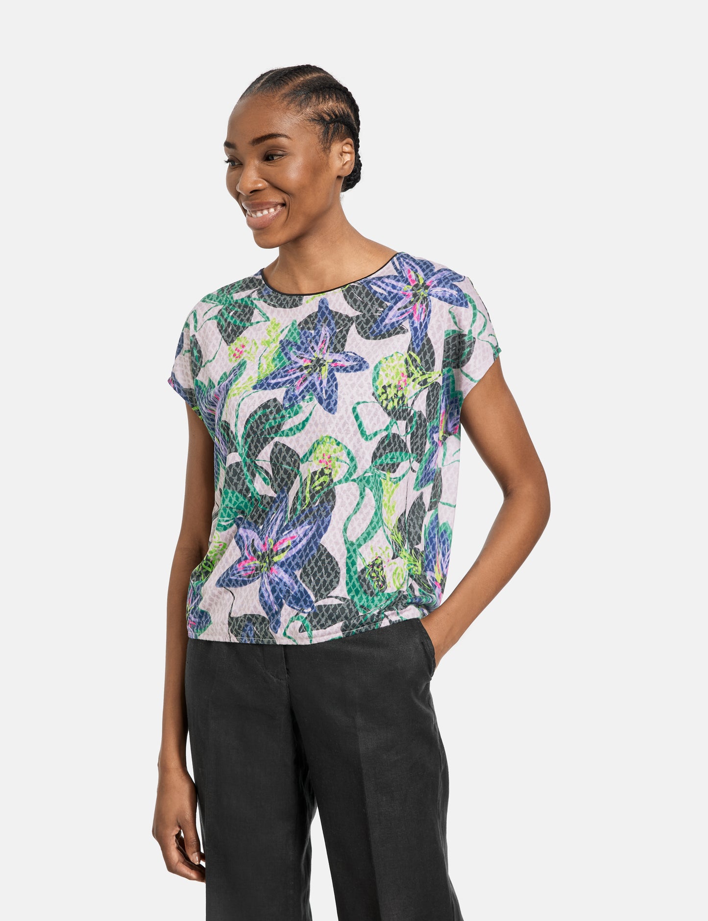 Floral gemustertes Shirt mit Ausbrenner-Qualität
