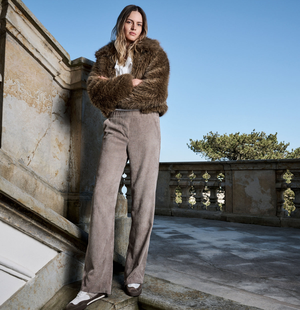 MAC JEANS - CHIARA, Fluid corduroy Trousers MAC Ladie Bild 9