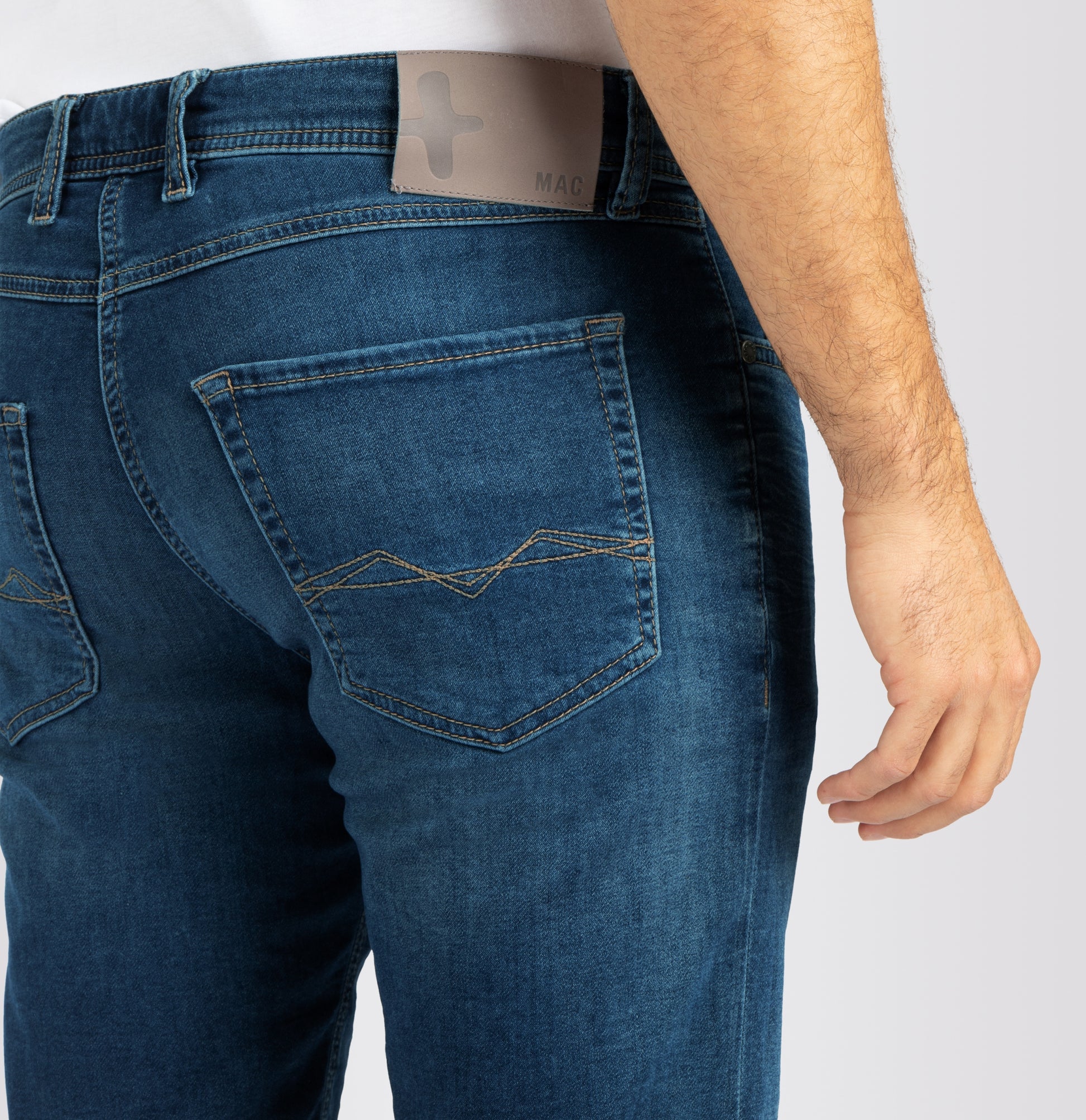 MAC JEANS - Jogn Bermuda, Light Sweat Denim Trousers MAC Men Bild 7