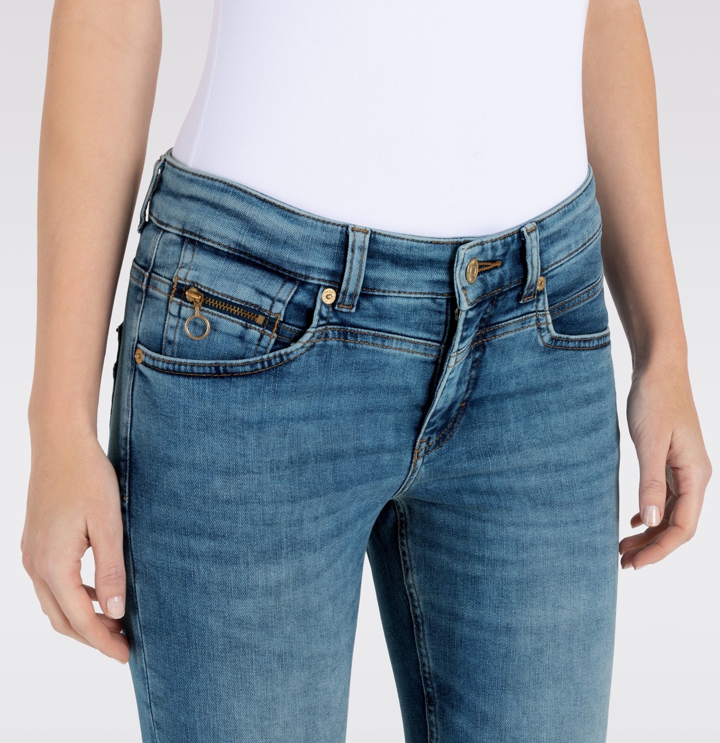 MAC JEANS - RICH SLIM, Light authentic denim Trousers MAC Ladie Bild 9