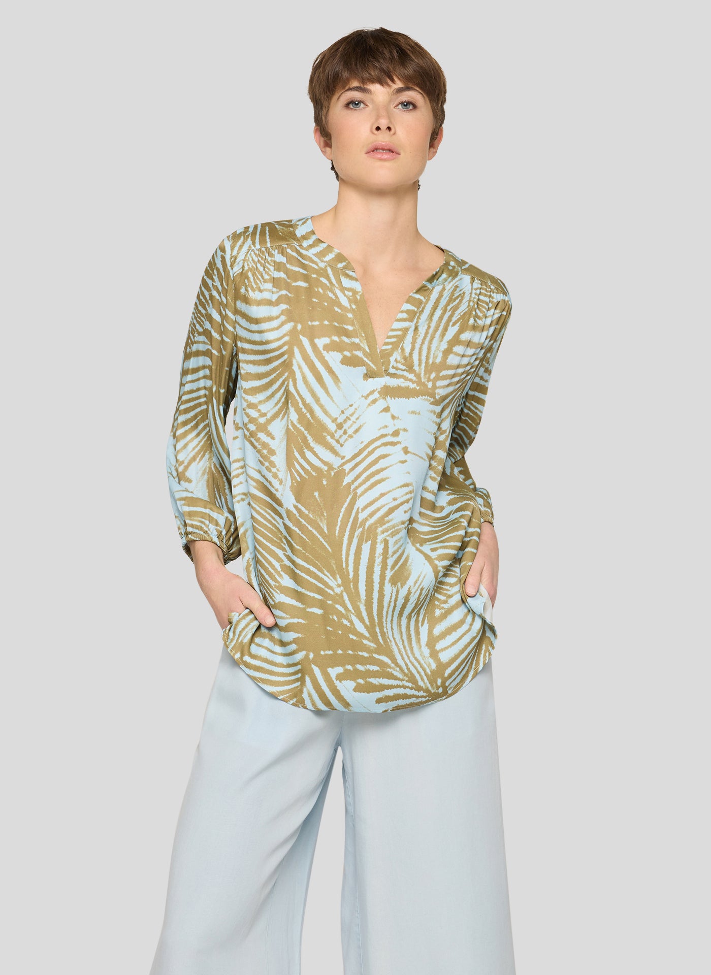 Tropic Glam Himmelblau Bild 3